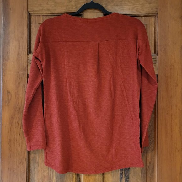 St. Tropez West EUC Rust Long Sleeve Cotton Shirt Size XS - Picture 2 of 4